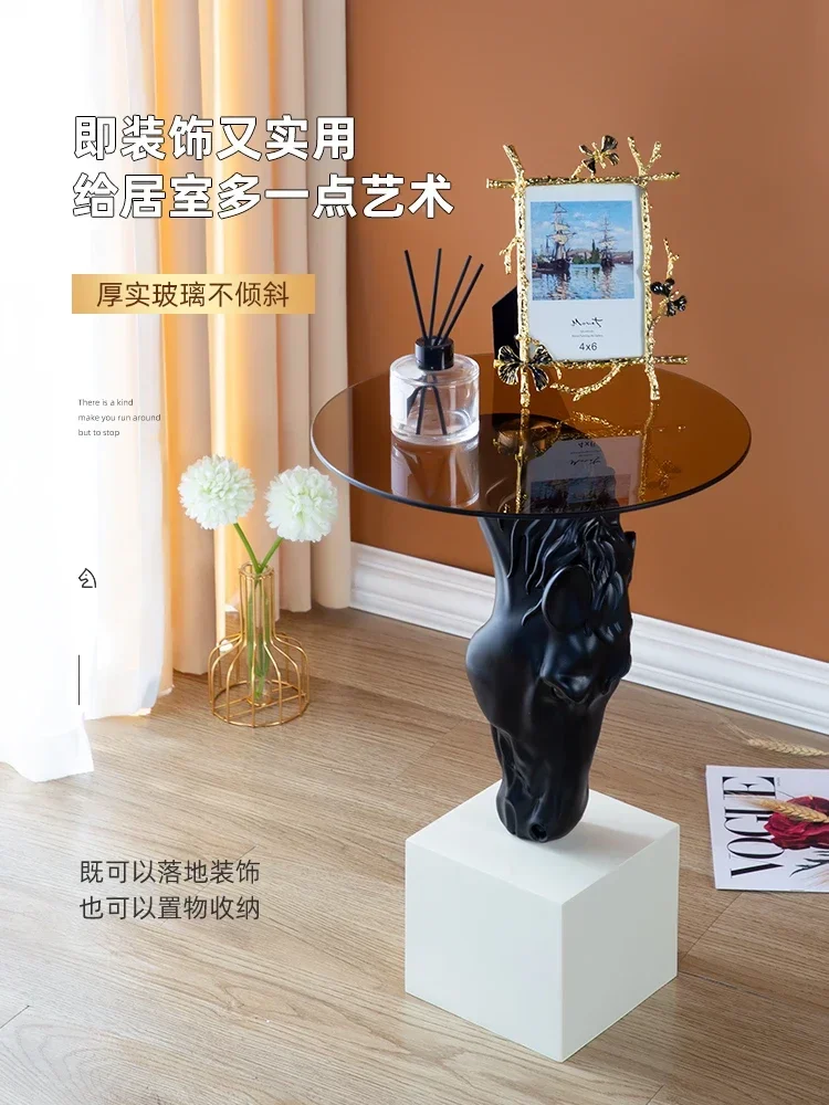 À côté du meuble TV dans le sa - Resin Art On Floor avis et prix