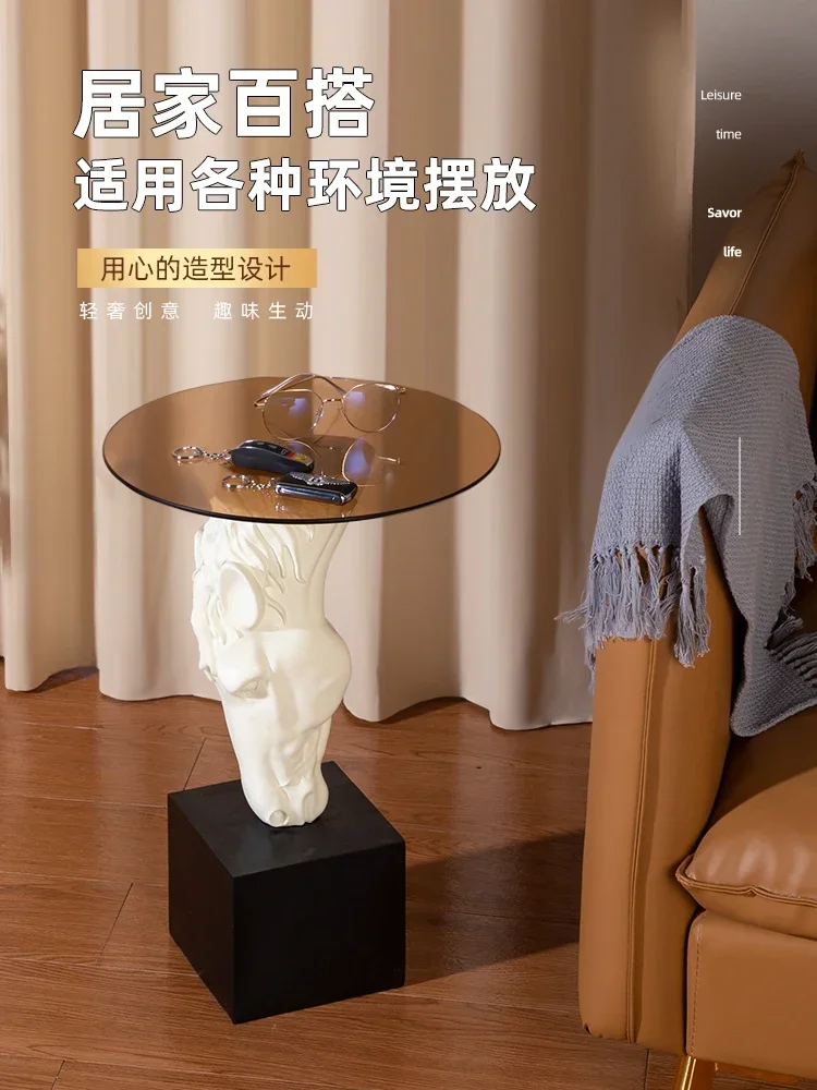 À côté du meuble TV dans le sa - Resin Art On Floor avis et prix