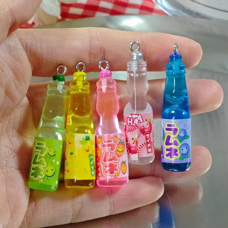 10 Breloques en résine en form - Resin Art Jewelry Kit avis et prix