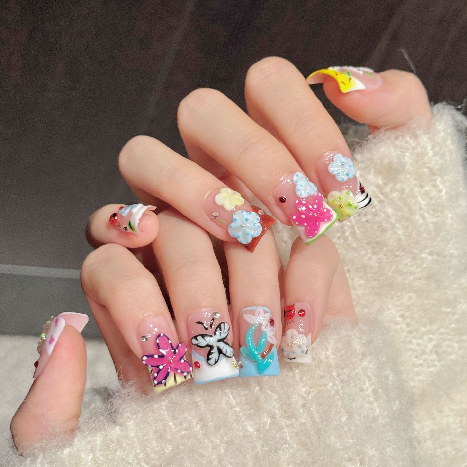 10 faux ongles faits à la main - Resin Art Flower avis et prix